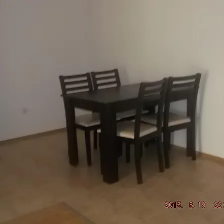 Dima Popova Apartmán *