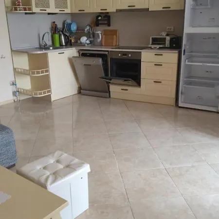 Dima Popova Lejlighed