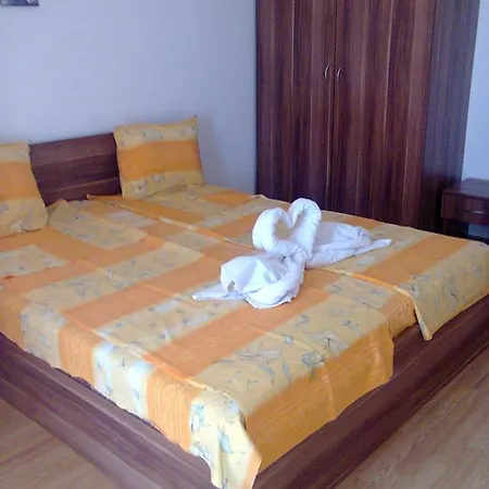 Dima Popova Apartmán Carevo