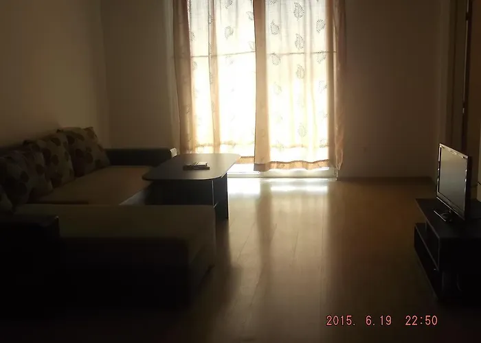 Dima Popova דירה *